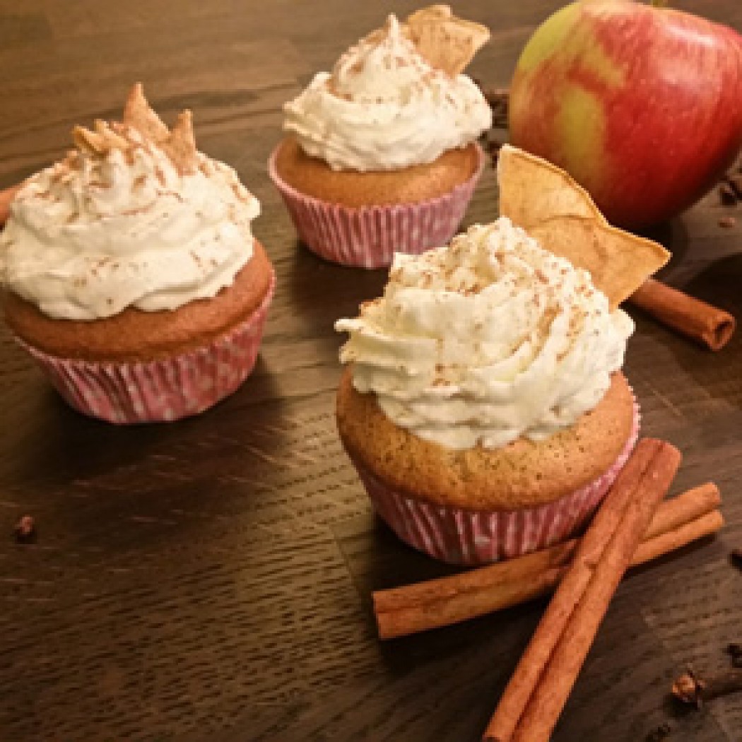 Bratapfel-Cupcakes mit Walnüssen und Apfelmus